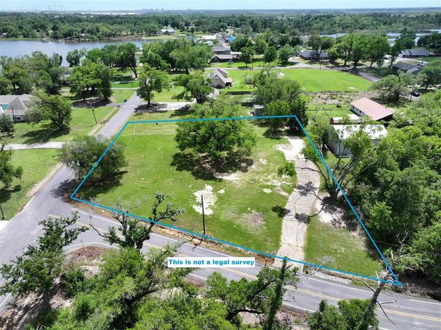 1340 Marine Dr Drive, Sulphur, LA 70665