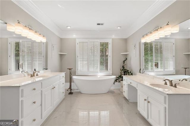 3610 Mansions Parkway, Berkeley Lake, GA 30096