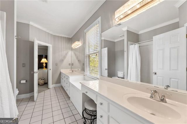 3610 Mansions Parkway, Berkeley Lake, GA 30096