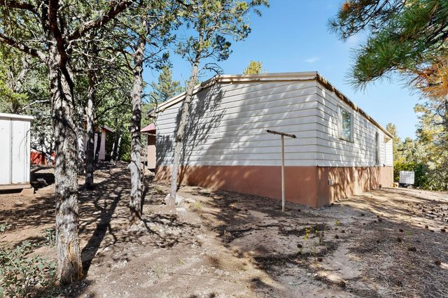 36 Mockingbird Drive, Tijeras, NM 87059