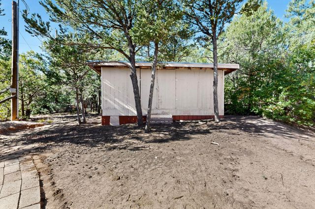 36 Mockingbird Drive, Tijeras, NM 87059