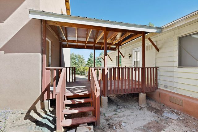 36 Mockingbird Drive, Tijeras, NM 87059