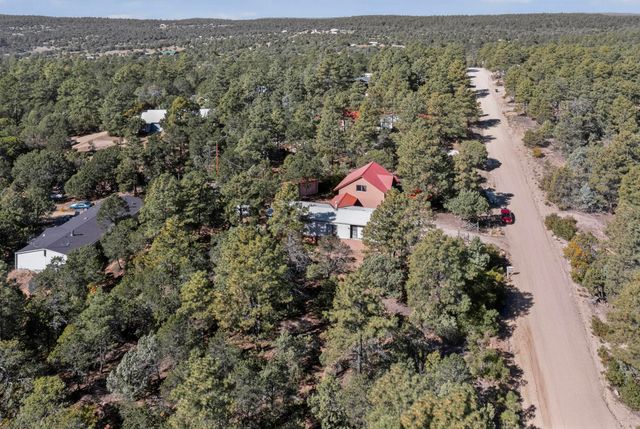 36 Mockingbird Drive, Tijeras, NM 87059