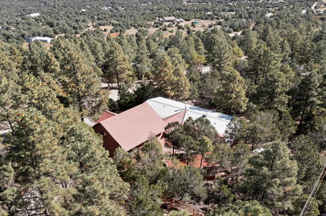 36 Mockingbird Drive, Tijeras, NM 87059