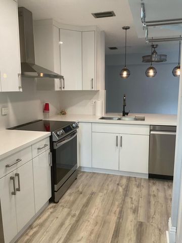 14898 Wedgefield Drive 202, Delray Beach, FL 33446