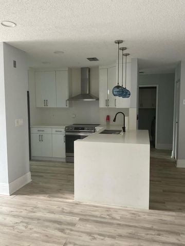 14898 Wedgefield Drive 202, Delray Beach, FL 33446
