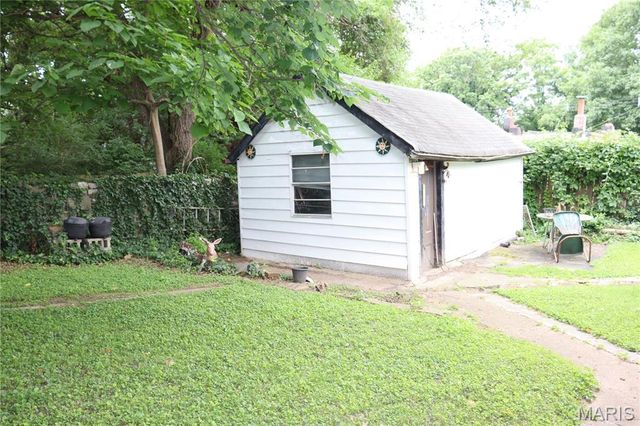 3719 Marine Avenue, St Louis, MO 63118