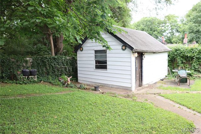 3719 Marine Avenue, St Louis, MO 63118