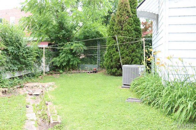 3719 Marine Avenue, St Louis, MO 63118