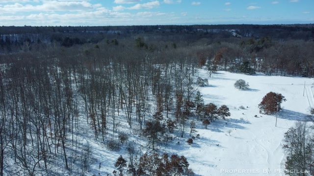 3008 E Upper Field Trail, Newaygo, MI 49337