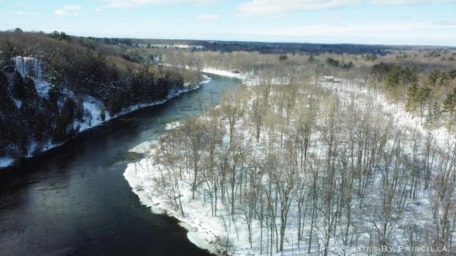 3008 E Upper Field Trail, Newaygo, MI 49337