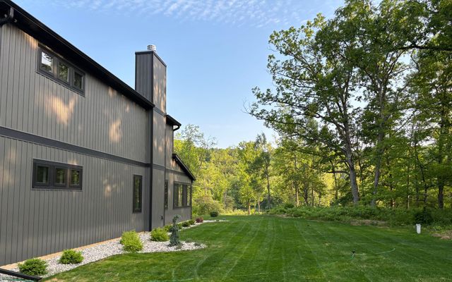 3008 E Upper Field Trail, Newaygo, MI 49337