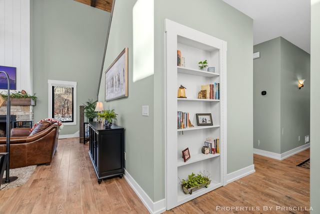 3008 E Upper Field Trail, Newaygo, MI 49337