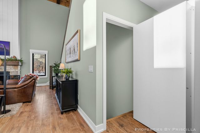 3008 E Upper Field Trail, Newaygo, MI 49337