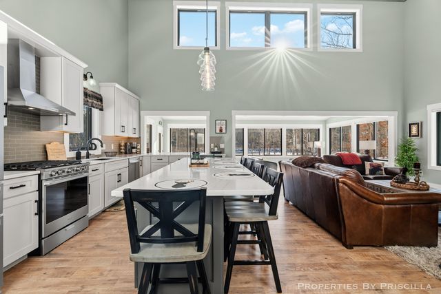 3008 E Upper Field Trail, Newaygo, MI 49337