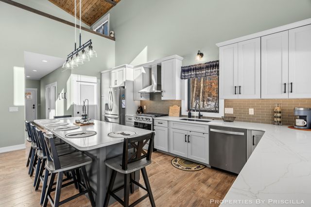 3008 E Upper Field Trail, Newaygo, MI 49337