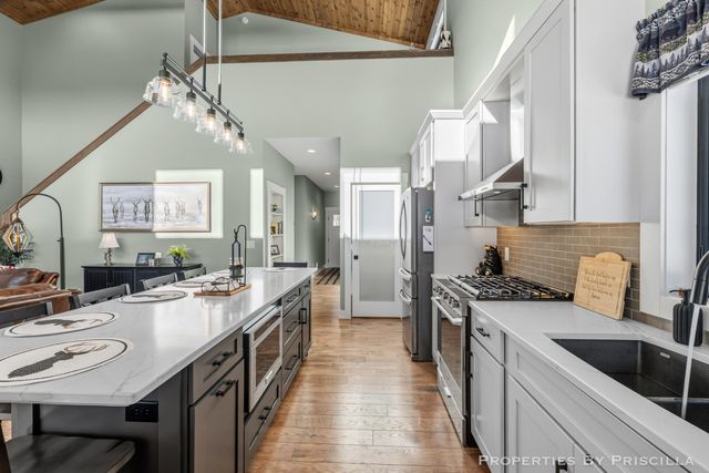 3008 E Upper Field Trail, Newaygo, MI 49337