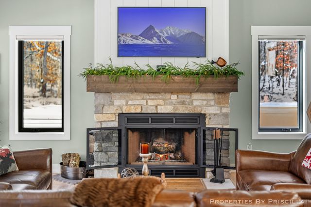 3008 E Upper Field Trail, Newaygo, MI 49337