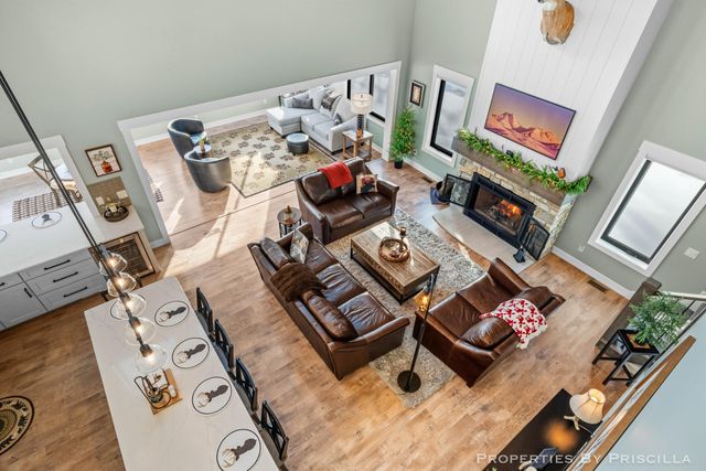 3008 E Upper Field Trail, Newaygo, MI 49337