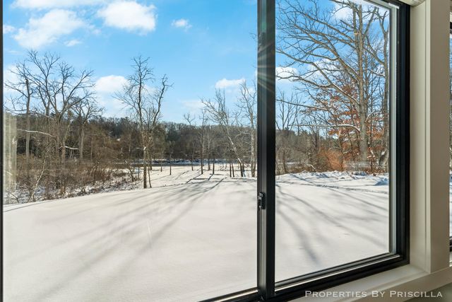 3008 E Upper Field Trail, Newaygo, MI 49337