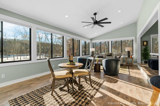 3008 E Upper Field Trail, Newaygo, MI 49337