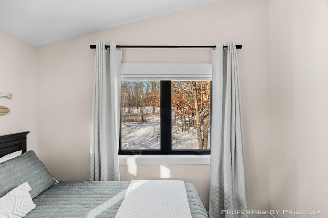 3008 E Upper Field Trail, Newaygo, MI 49337