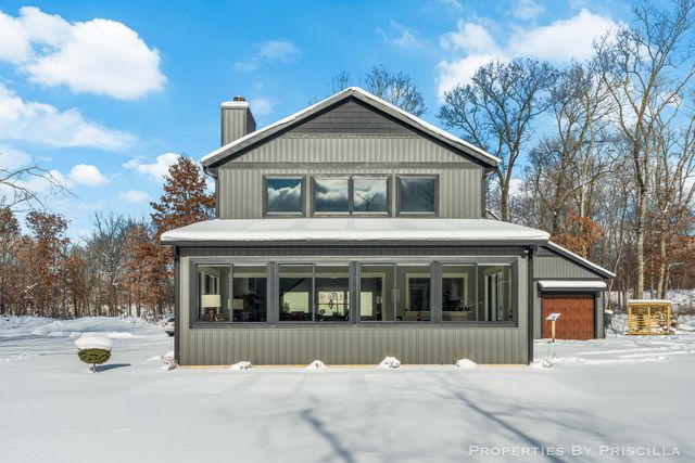 3008 E Upper Field Trail, Newaygo, MI 49337