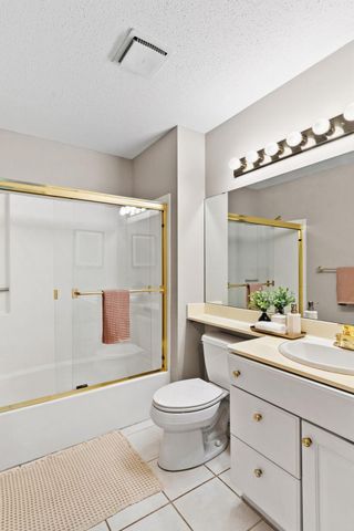 11160 Anderson Lakes Parkway 202, Eden Prairie, MN 55344