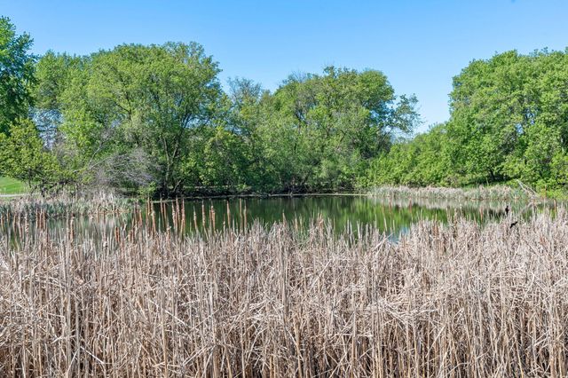 11160 Anderson Lakes Parkway 202, Eden Prairie, MN 55344