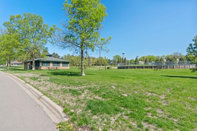 11160 Anderson Lakes Parkway 202, Eden Prairie, MN 55344