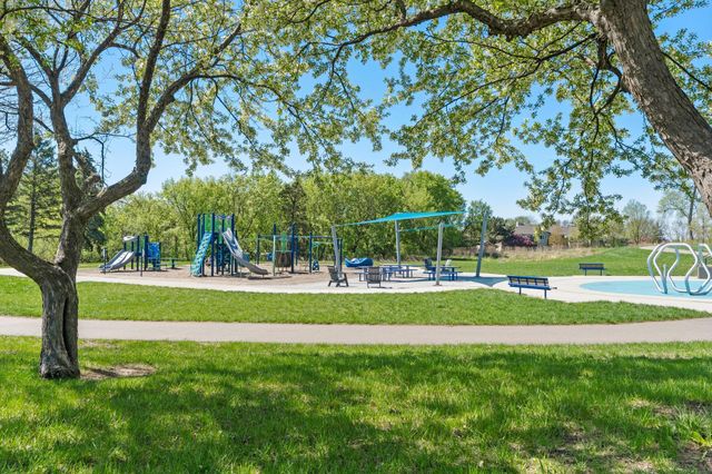 11160 Anderson Lakes Parkway 202, Eden Prairie, MN 55344