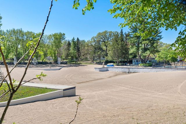 11160 Anderson Lakes Parkway 202, Eden Prairie, MN 55344