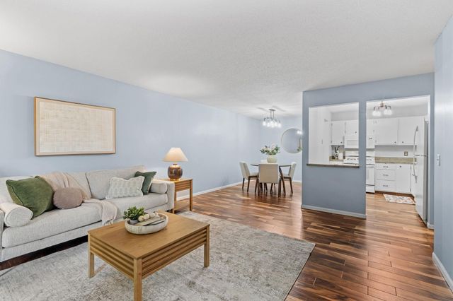 11160 Anderson Lakes Parkway 202, Eden Prairie, MN 55344