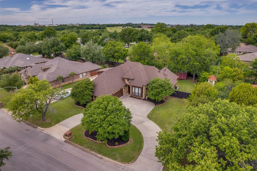809 Longridge, Denton, TX 76205