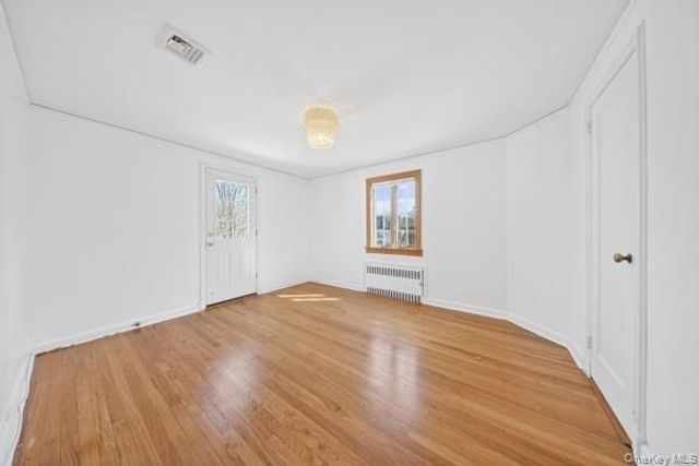 167 Old Mill Road, Manhasset, NY 11030