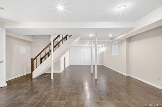 167 Old Mill Road, Manhasset, NY 11030