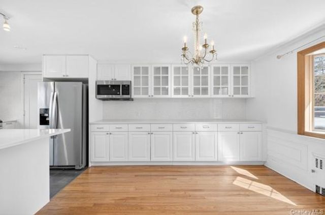 167 Old Mill Road, Manhasset, NY 11030