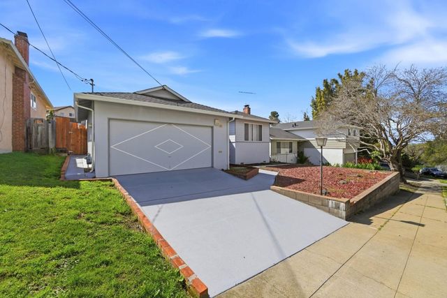 2767 Winchester Drive, Hayward, CA 94541