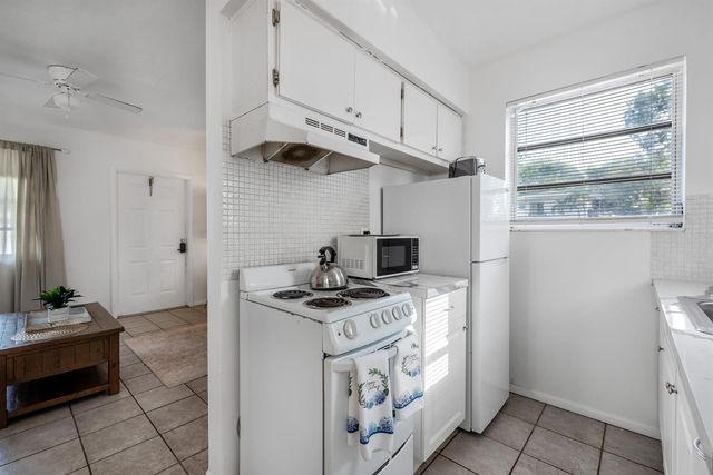 1826 SHERMAN Street 1, Hollywood, FL 33020