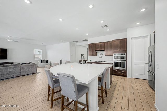 2228 W ALLEN Street, Phoenix, AZ 85041