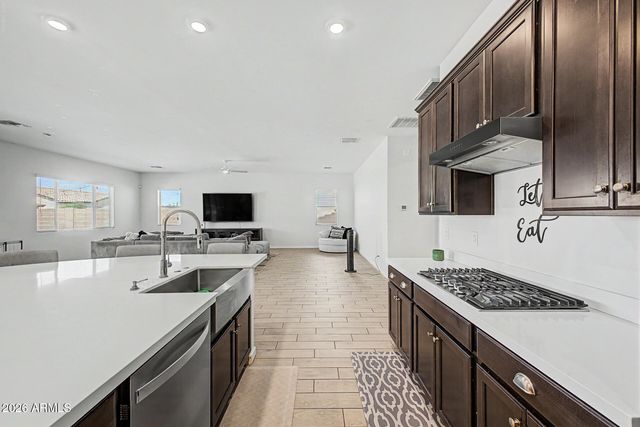 2228 W ALLEN Street, Phoenix, AZ 85041