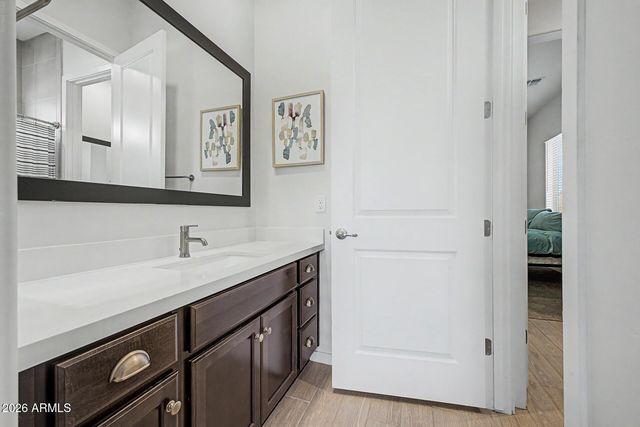 2228 W ALLEN Street, Phoenix, AZ 85041