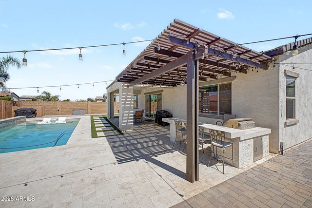 2228 W ALLEN Street, Phoenix, AZ 85041