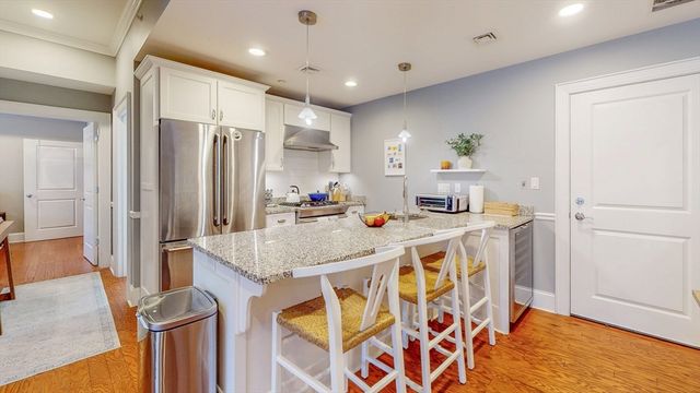 616 E 4th St 105, Boston, MA 02127