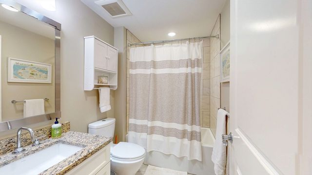 616 E 4th St 105, Boston, MA 02127