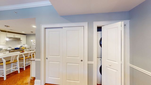 616 E 4th St 105, Boston, MA 02127