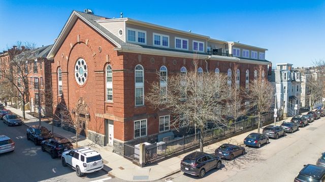 616 E 4th St 105, Boston, MA 02127