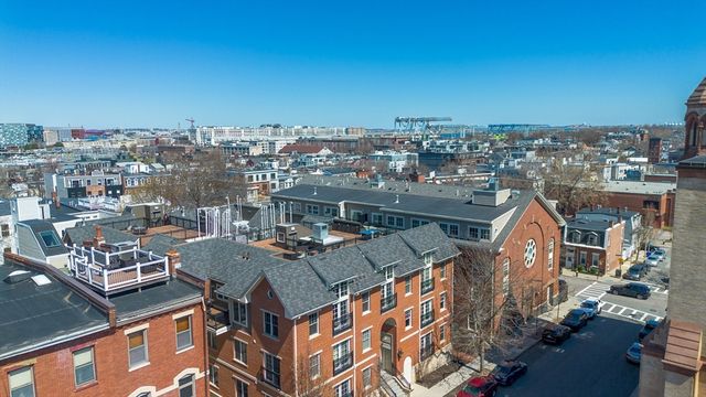 616 E 4th St 105, Boston, MA 02127