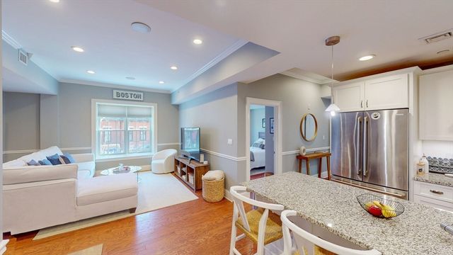 616 E 4th St 105, Boston, MA 02127