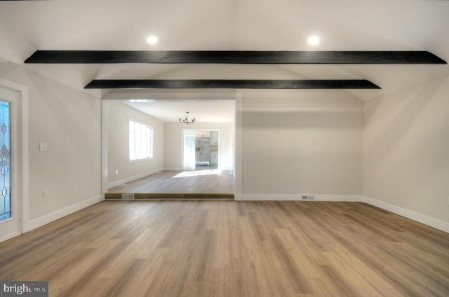 1342 MAYS LANDING RD, Hammonton, NJ 08037